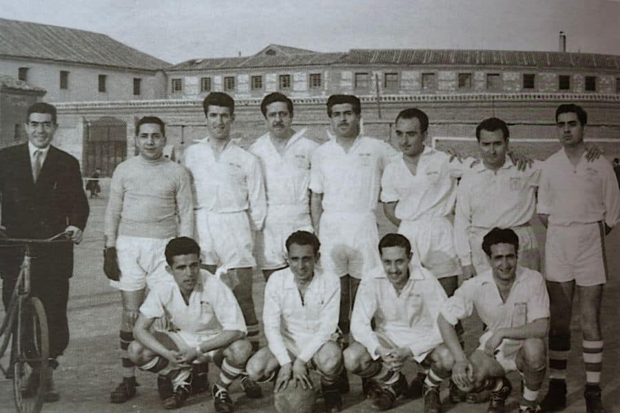 Equipo fútbol Profesores Santo Tomás